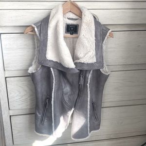 Guess Fur Vest Medium